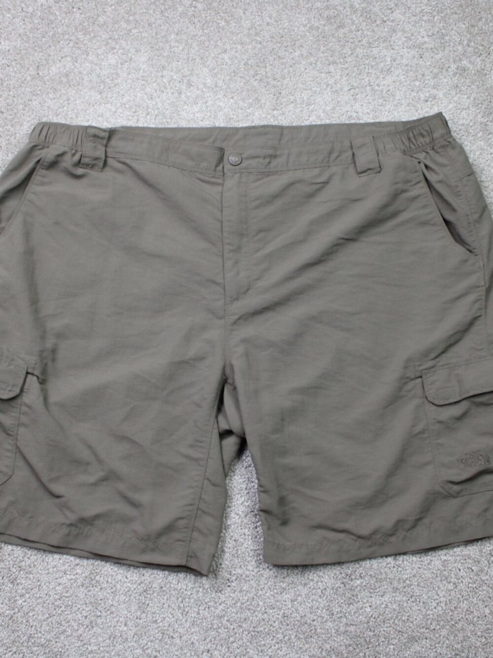 The North Face Shorts Mens 3XL XXXL Green Cargo 100% Nylon 10" Outdoor Hiking